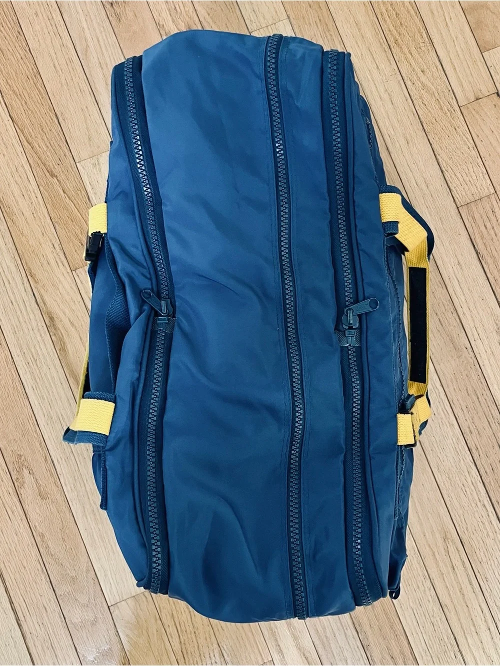 LUCAS Duffle Bag/ Weekender Carry on Case - Large Nylon Expandable Blue/yellow